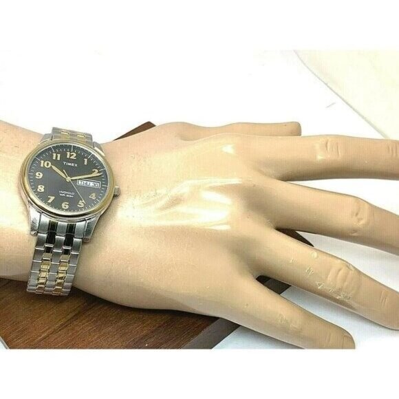 Timex Men's Watch T26481 Quartz 35mm Gray Dial Indiglo Two Tone Stretched Band - Picture 4 of 13